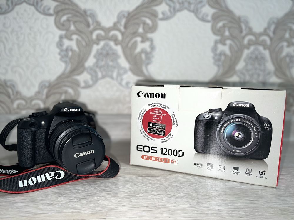 Продаю Фотоаппарат CANON EOS 1200D 18-55 IS II