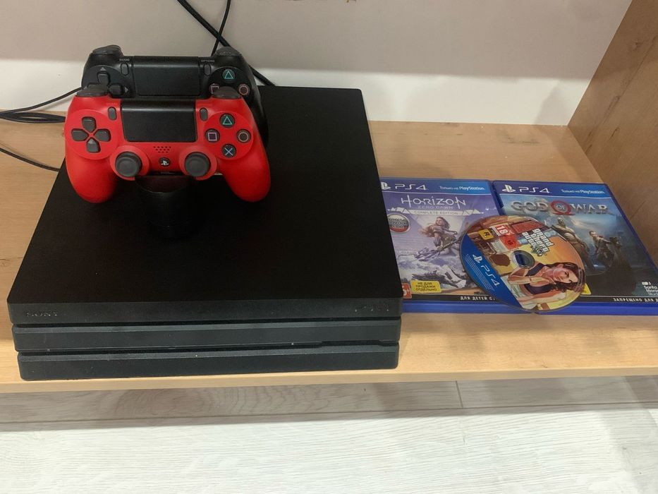 Продам PlayStation 4 Pro 1tb