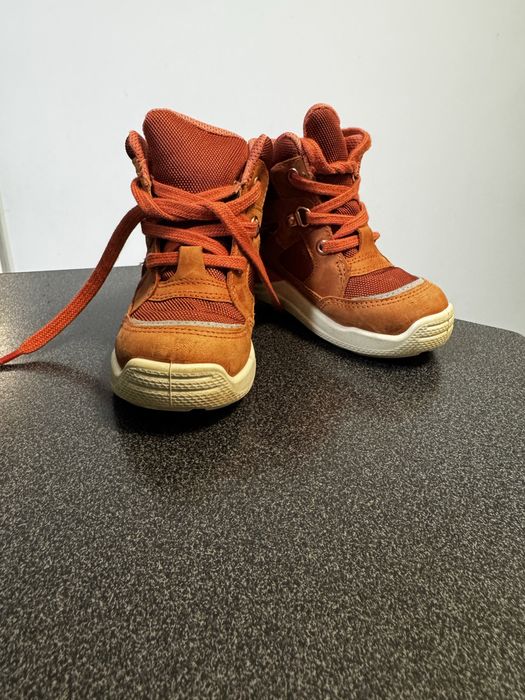 Топли зимни боти ecco