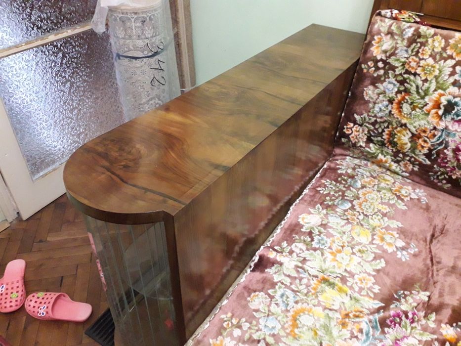 Диван от естествен орех