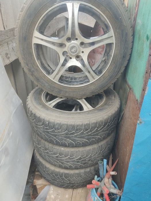 продается всесезонная шины