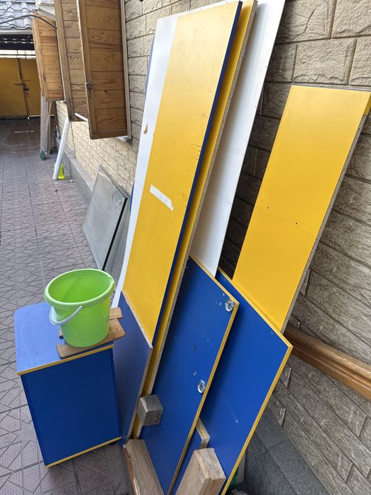 Доски от шкафа даром