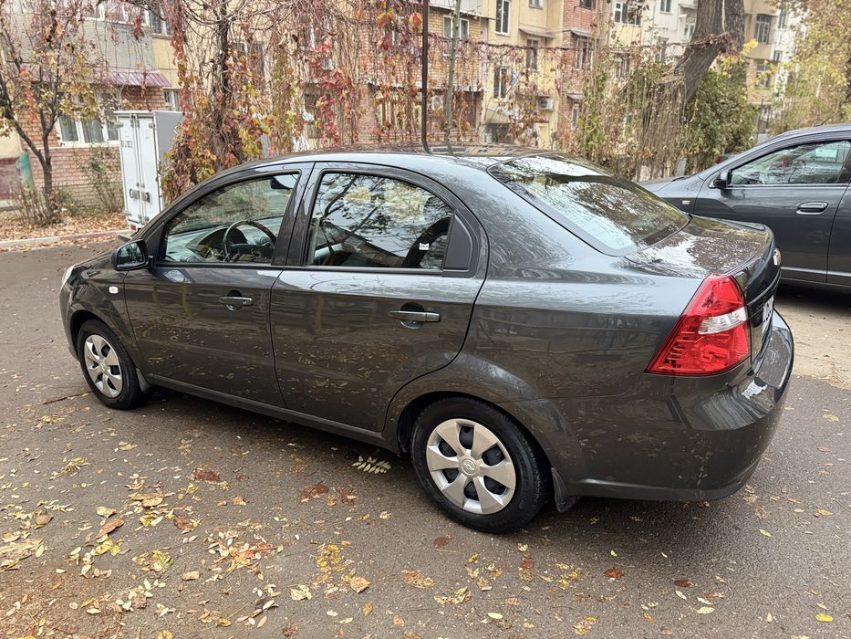 Nexia 3 мокрый асфальт