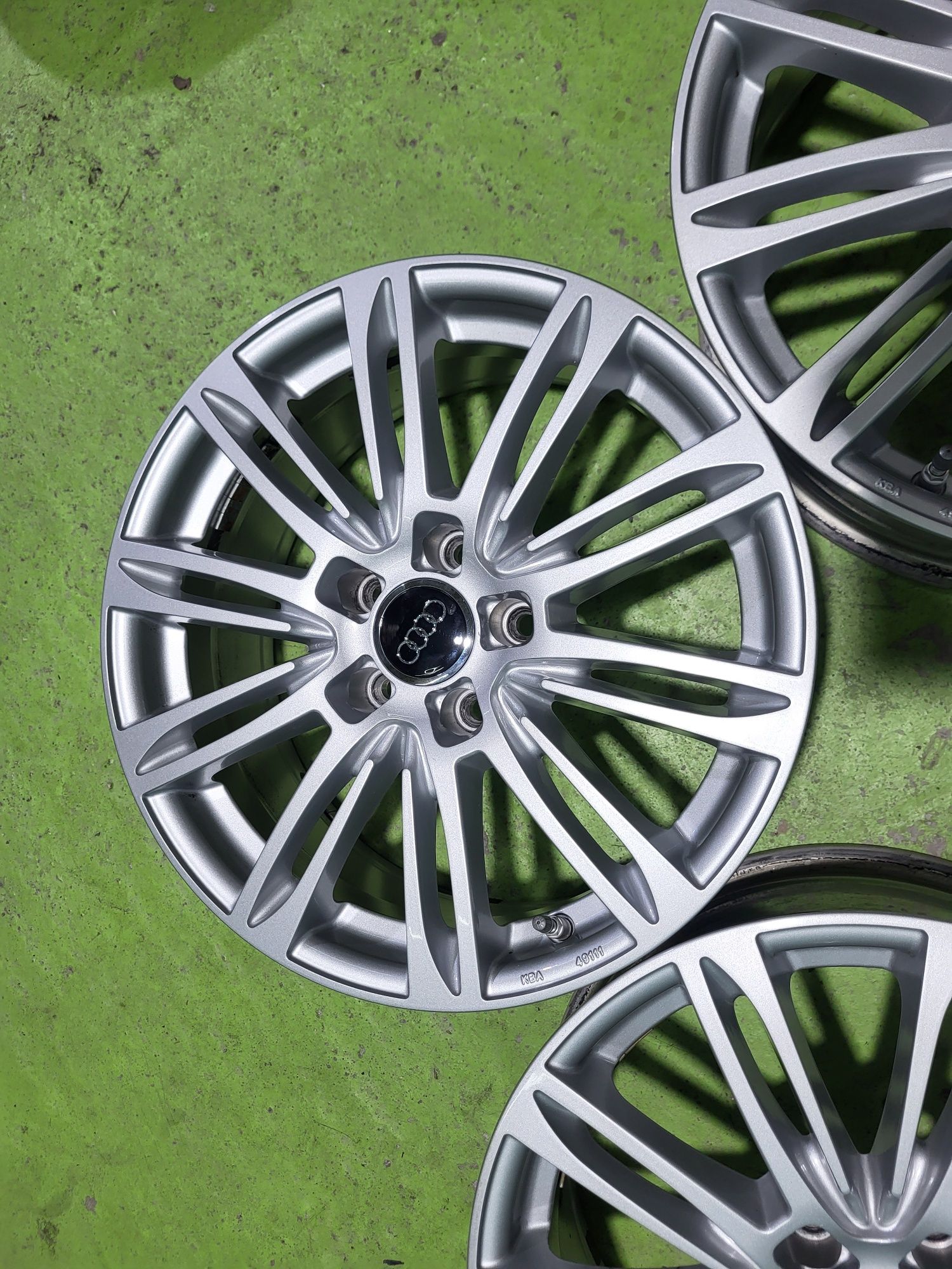 17 5x112 Audi A3 A4 A6 Vw Passat Touran Caddy Skoda 5х112