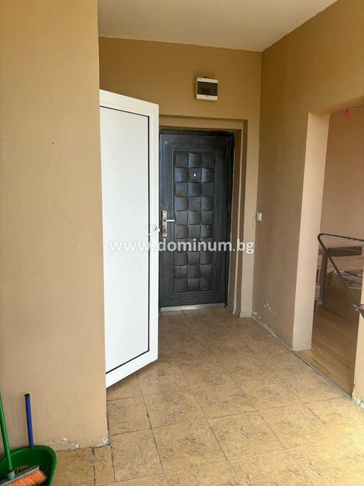 Продава се Едностаен апартамент в София, 7-ми 11-ти километър - 26 кв.м за 1270 €/кв.м - Снимка #2