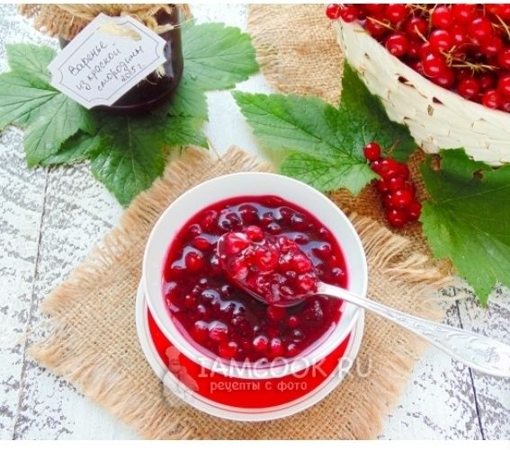 Варенье из яблок, смородины(красной).