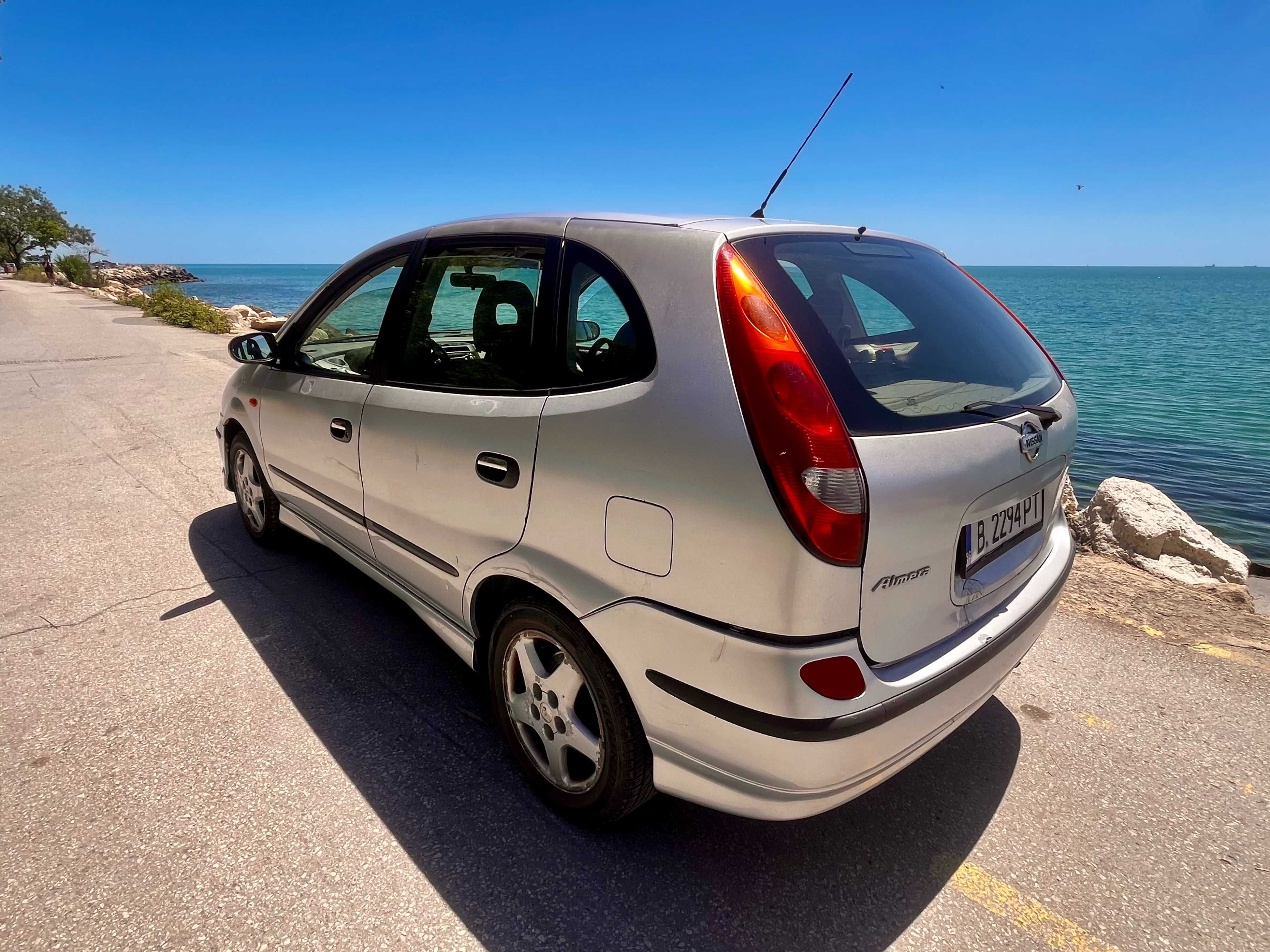 Nissan Almera Tino
