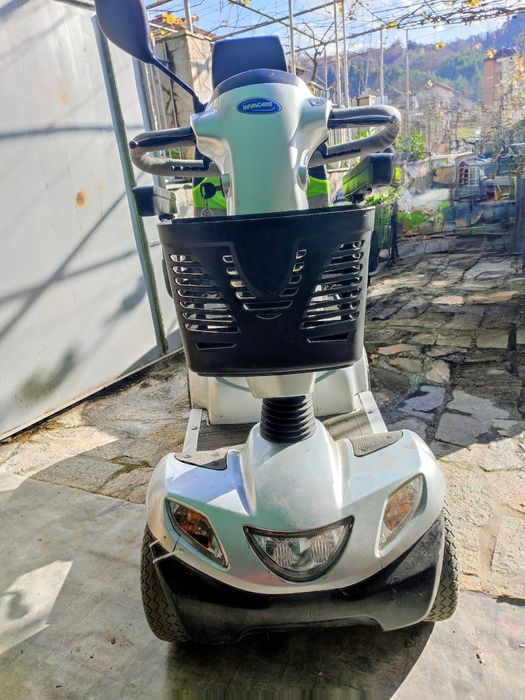 Електрически скутер , количка .