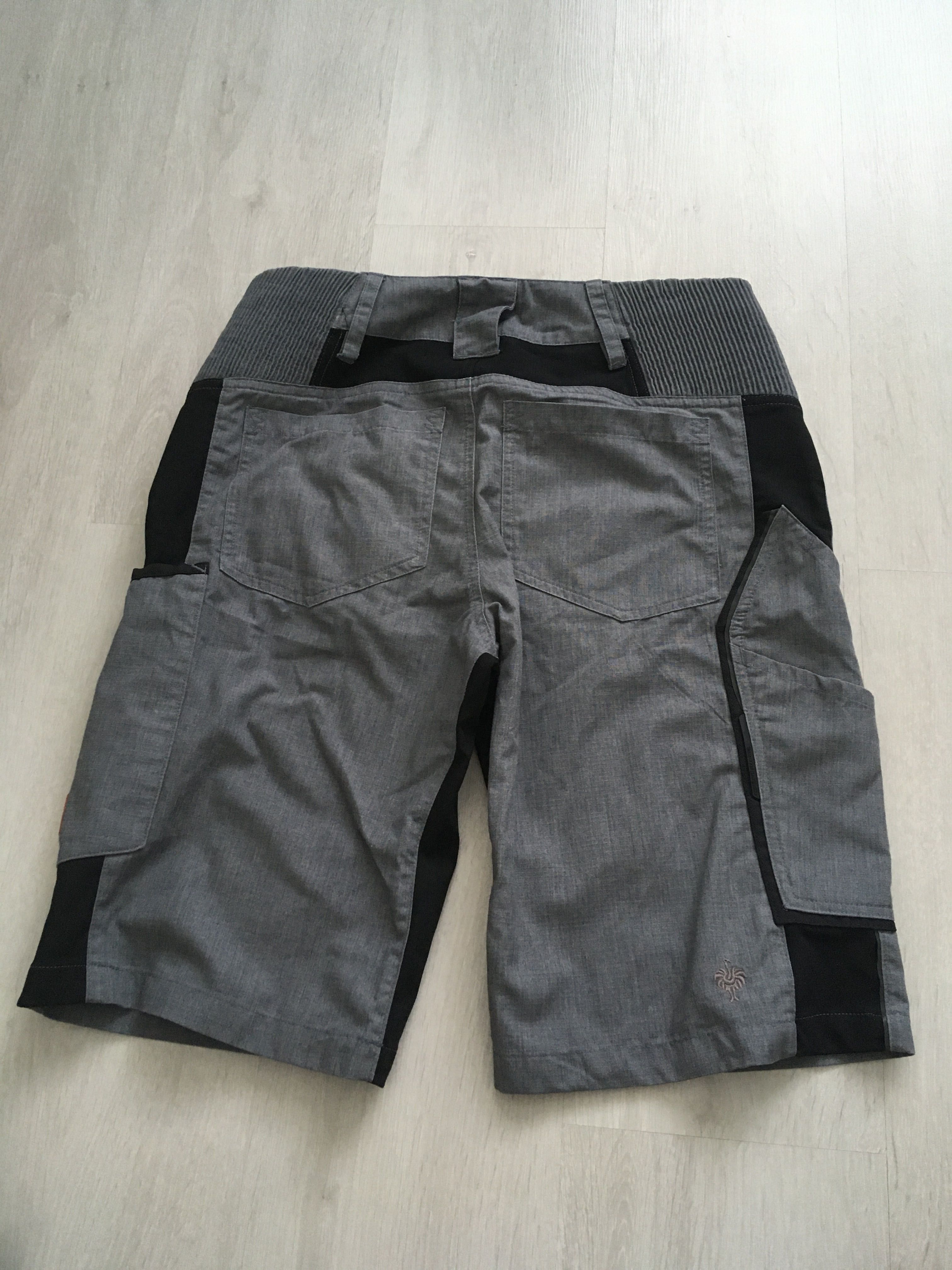 Vind pantaloni Engelbert Starauss mar.46 Stare fb