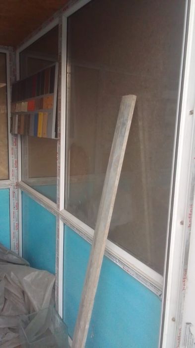 Киоск,будка,ларек.