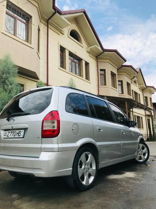 Opel Zafira 2003г