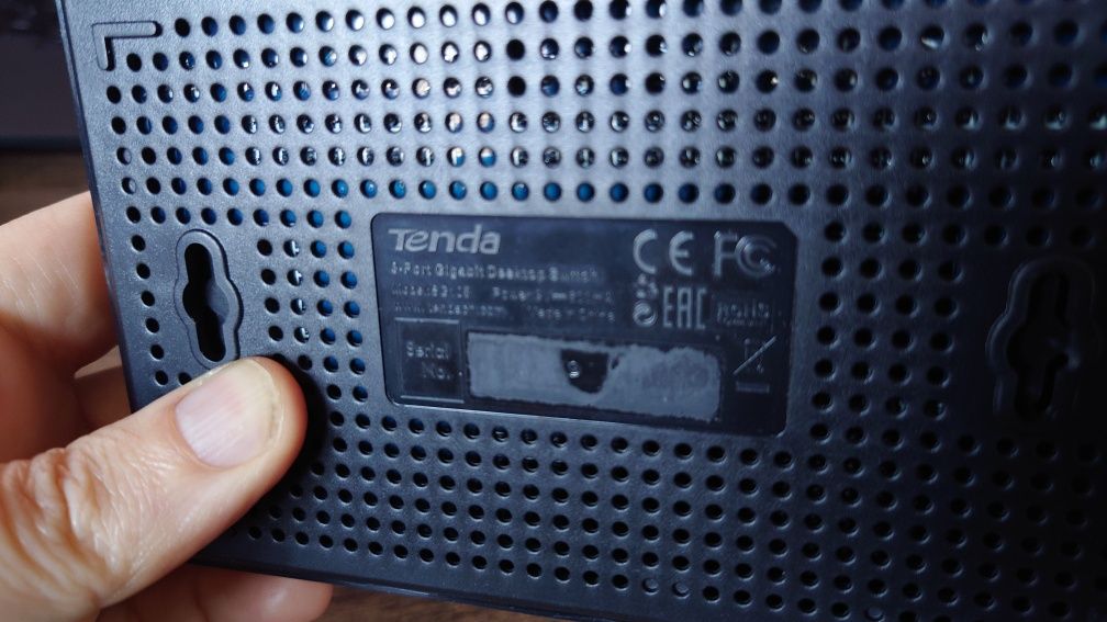 Switch gigabit 8 porturi
