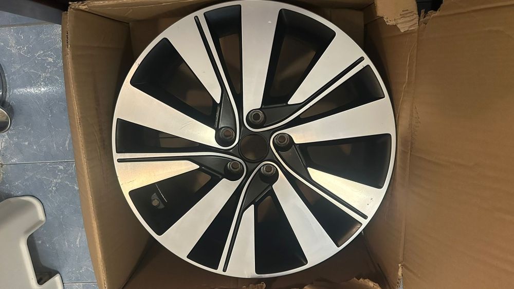 Janta 19 inch originala  KIA Sportage stare foarte buna