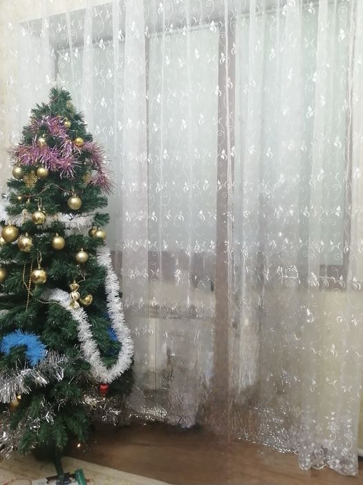 Продам искуственную елку