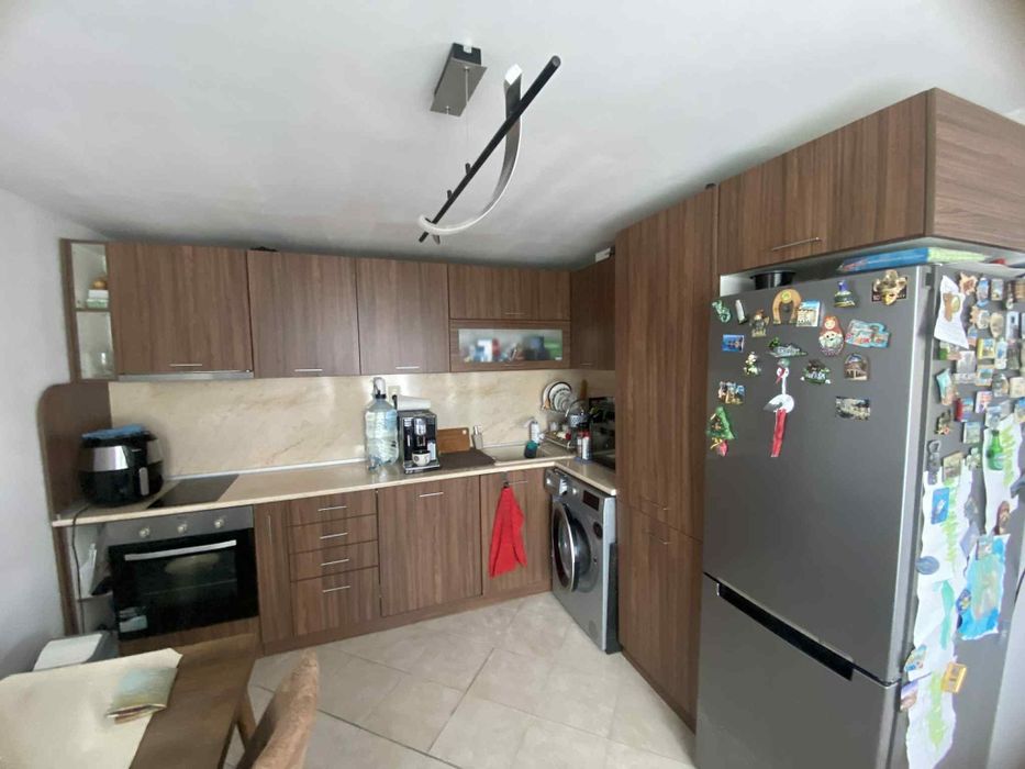 Кухня MDF с термоплот и гръб