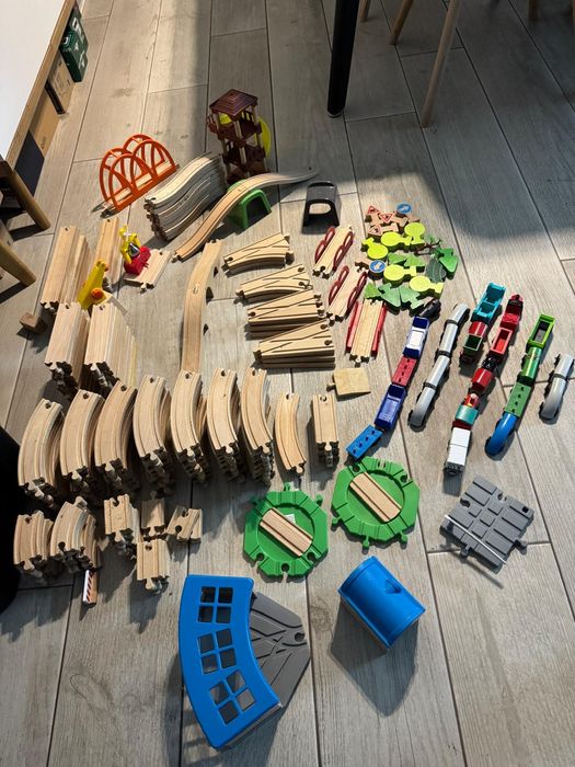 Tenulete si sine din lemn Ikea