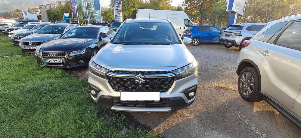 Suzuki S-Cross SUZUKI S-cross 1.4 Passion 2WD MT Hybrid – Model 2024