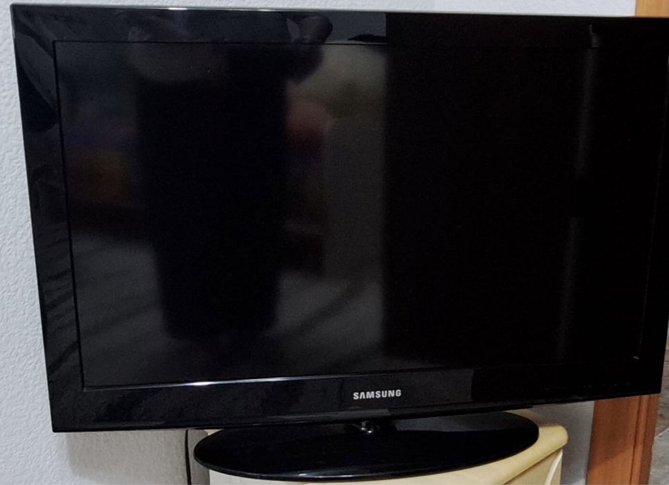 Продам телевизор