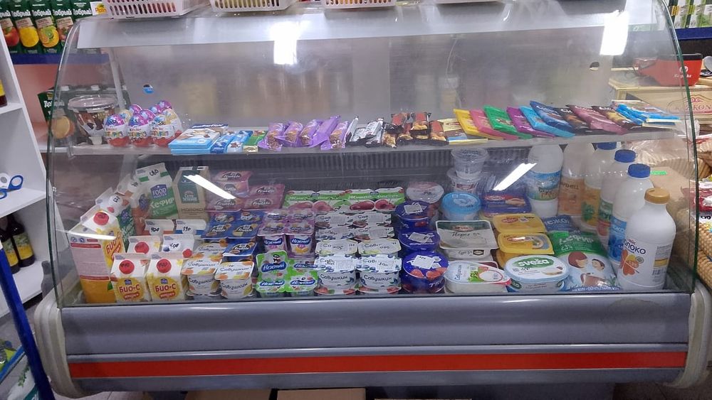Продам витринный холодильник