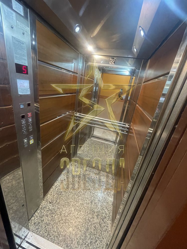 Продава се Тристаен апартамент в Пловдив, Младежки Хълм - 101 кв.м за 1980 €/кв.м - Снимка #7