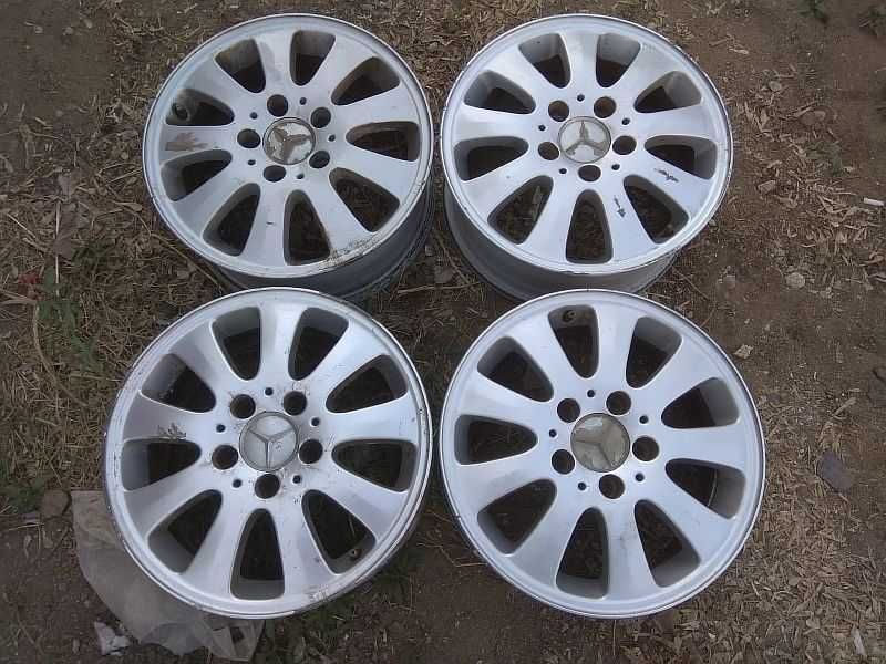 Продам оригинальные легкосплавные диски на автомашину Mercedes