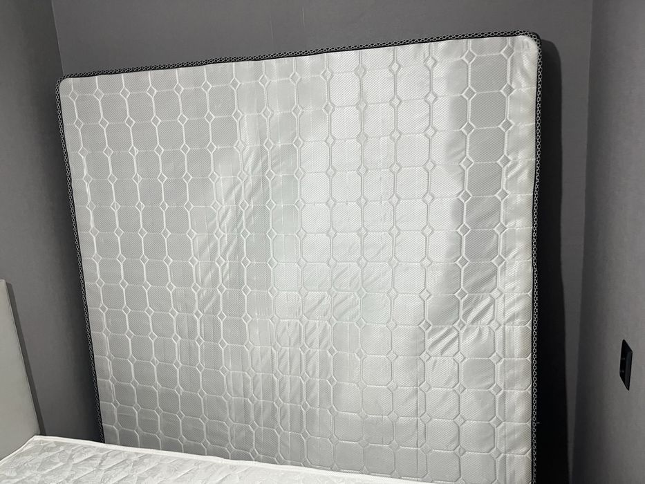 Срочно продам  матрас размер 200*200 новый в использованри месяц