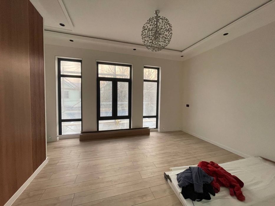 Срочно продается двухэтажный дом