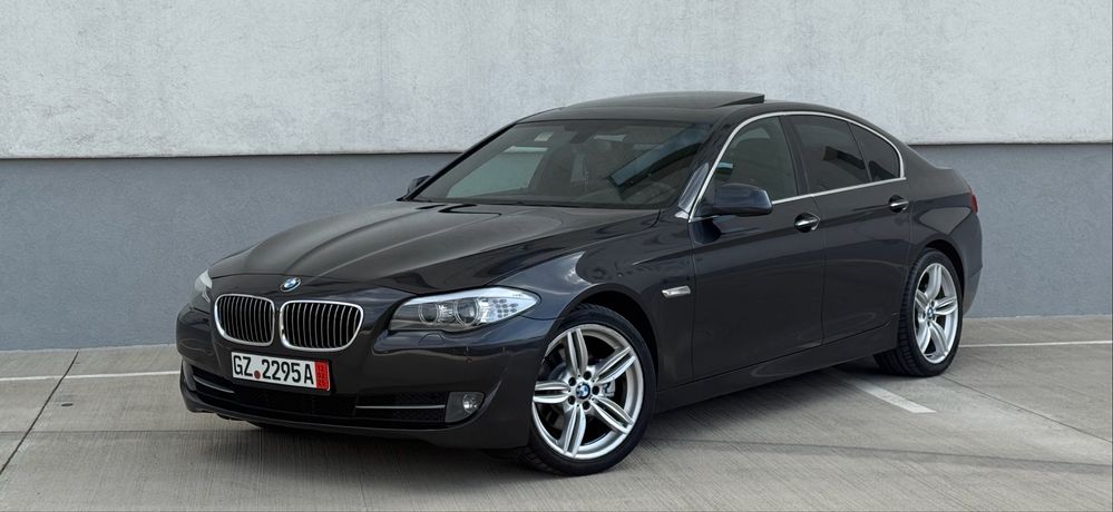 Bmw 520d *184cp* *2013* *TRAPA* *MEMORII* *INCALZIRE* *JANTE R19* NBT*