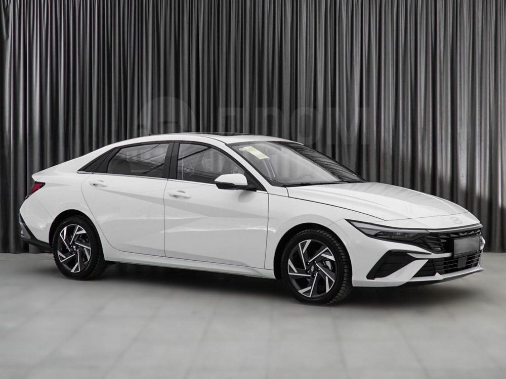 Аренда Hyundai Elantra 2023 года