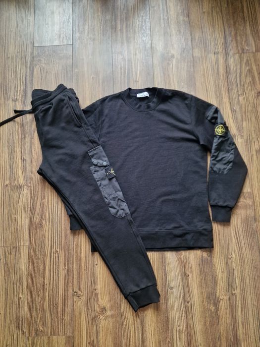 Страхотен мъжки екип STONE ISLAND размер M