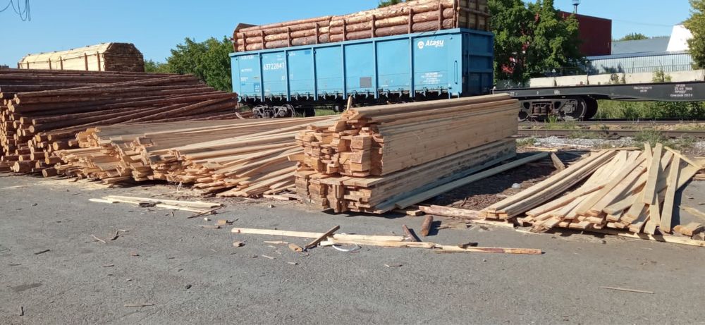 Доска брус стропила лаги .зеленка есть. сертификат СТ KZ для тендера