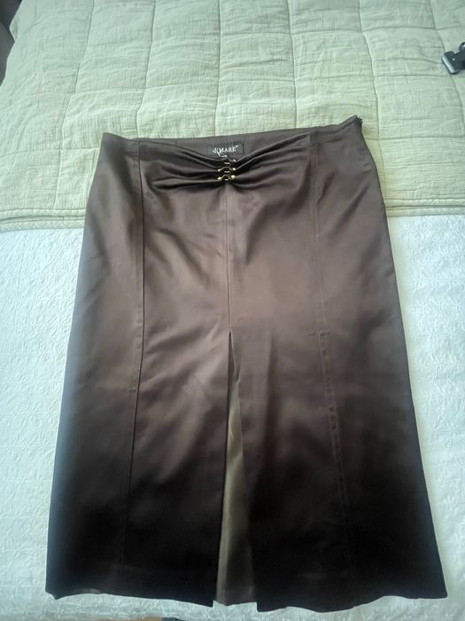 Дамска пола кафяв сатен