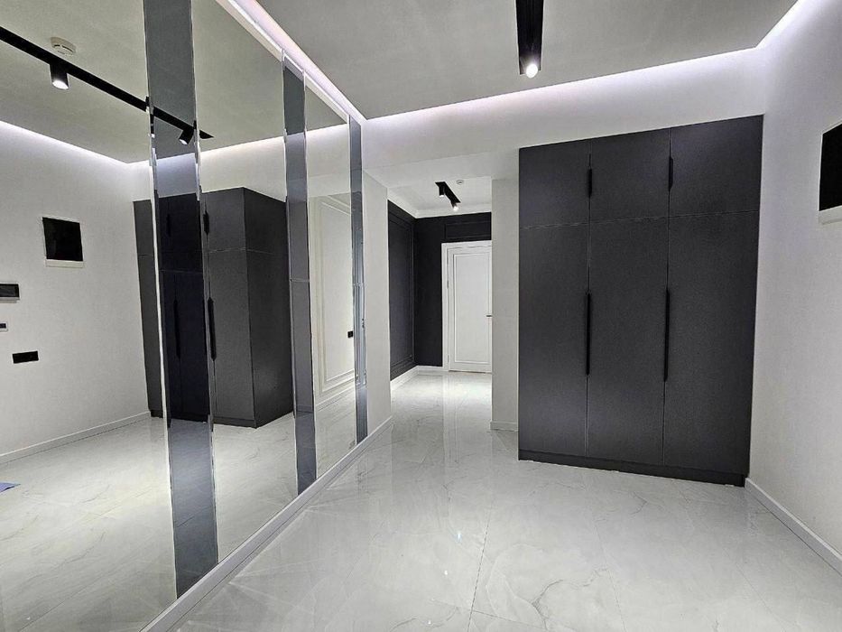 Сдаётся новая квартира в аренду в центре города! . Дархан