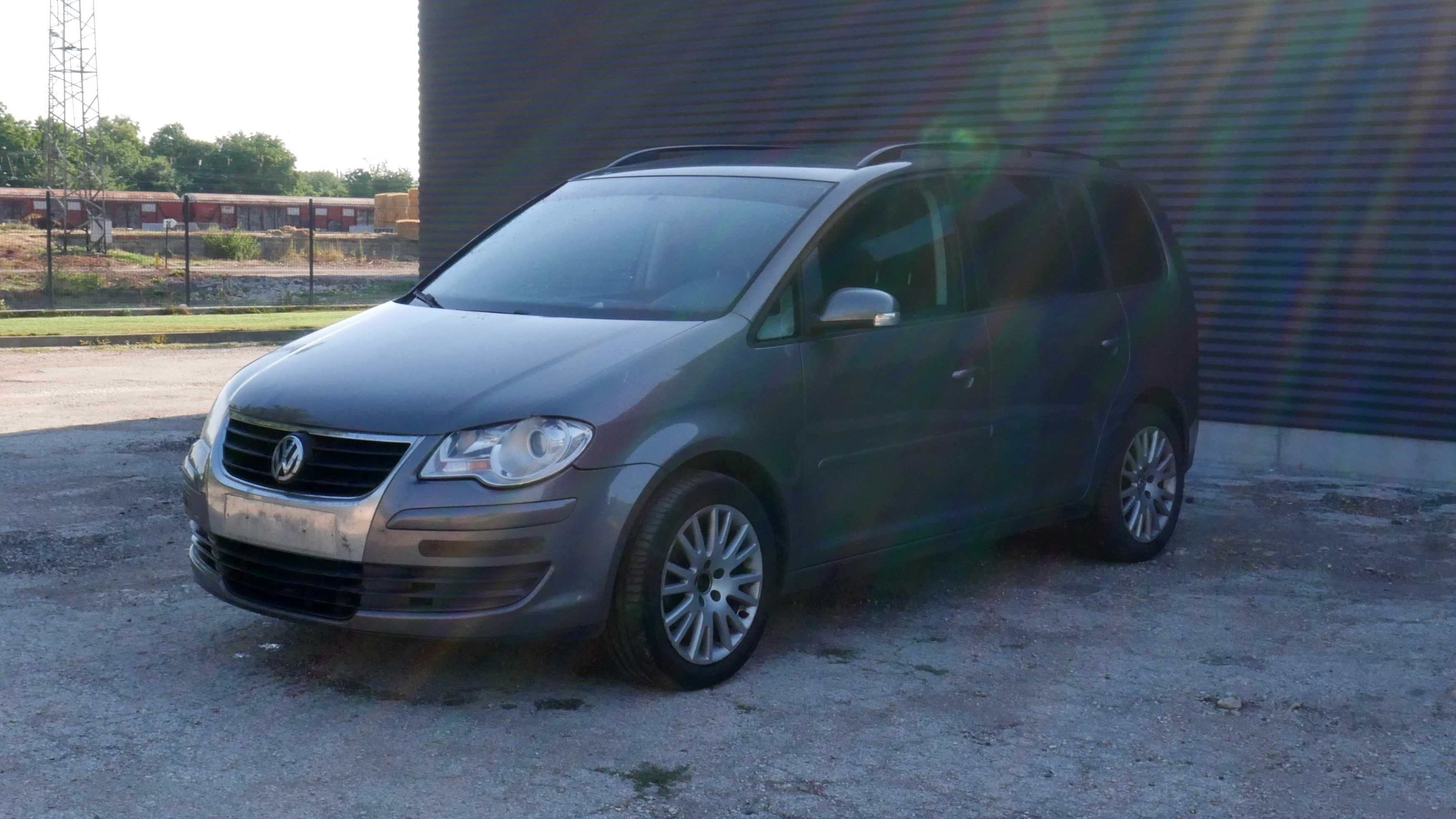 Volkswagen Touran I 2003-2010 НА ЧАСТИ В ОПИСАНИЕТО