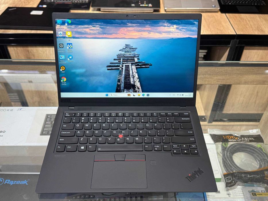 Lenovo ThinkPad X1 Carbon Gen 8 Core i7-10610U Ram16 SSD 512 сенсорный