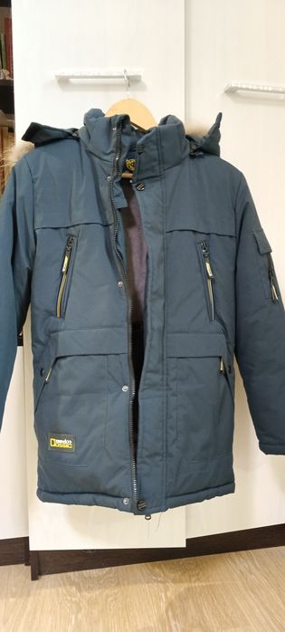 Продам куртки бу, в отличном состоянии, женские и подростковые,.