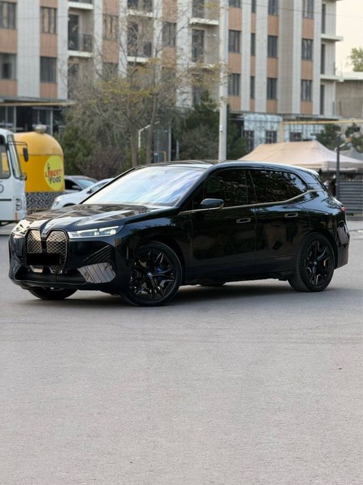В продаже ! BMW IX xDrive40