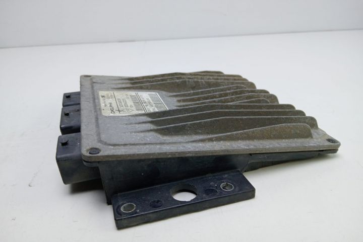 Calculator Motor Delphi ECU   8200399038 / 8200430215 Renault Megane