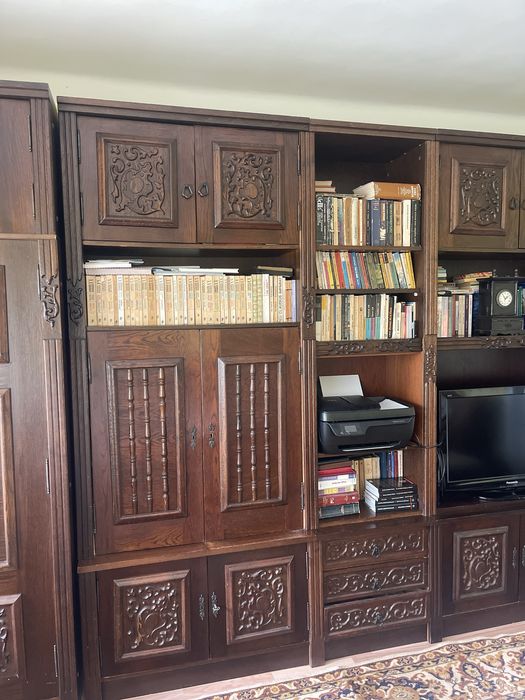 Mobila sufragerie/biblioteca , cu dulap de haine