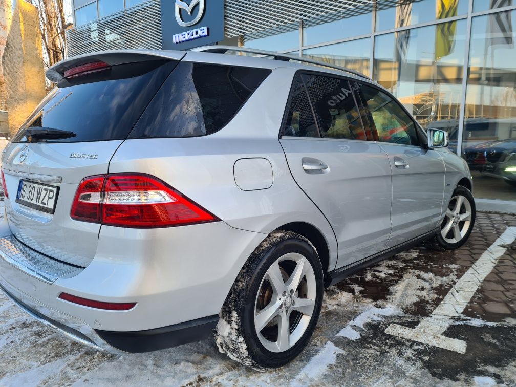 Mercedes ml 350 2012. Proprietar acte.