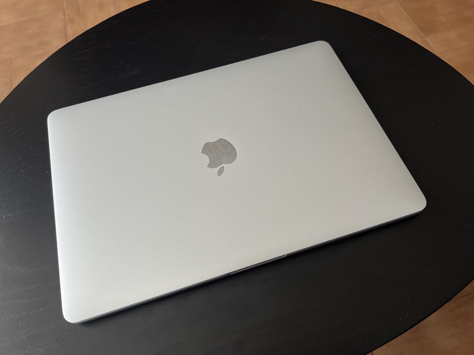 Като Нов MacBook Pro 13” m1 512GB 8GB RAM