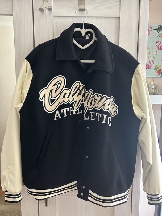 Колежансо  бомбър  яке дамско