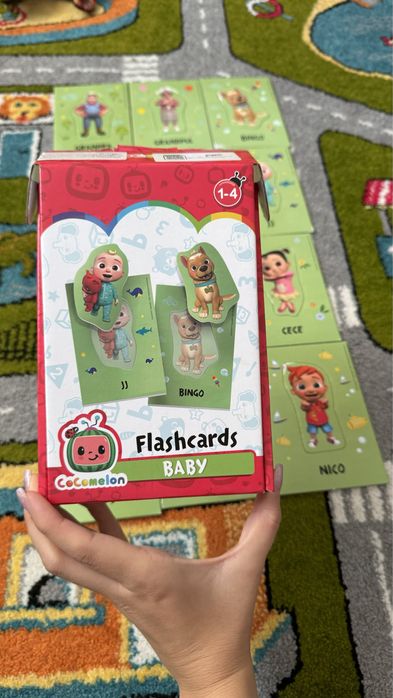 Cartonașe CoComelon