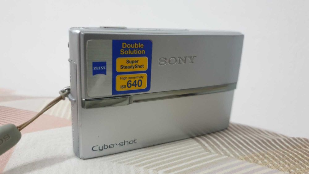Sony Cyber-shot DSC-T9