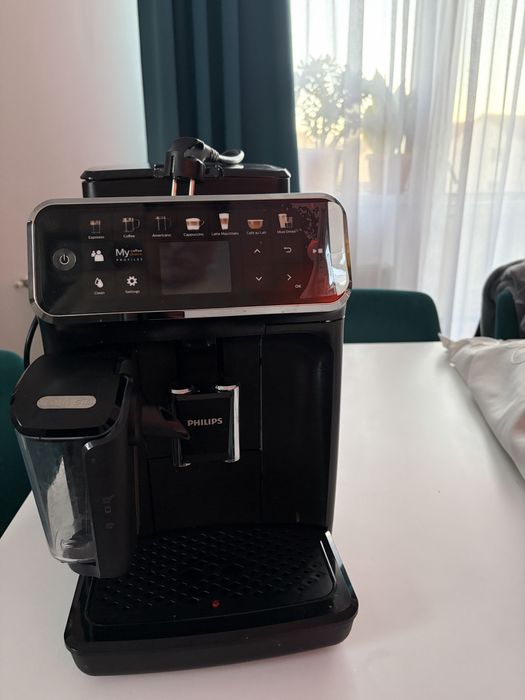 Espressor automat Philips seria 5400