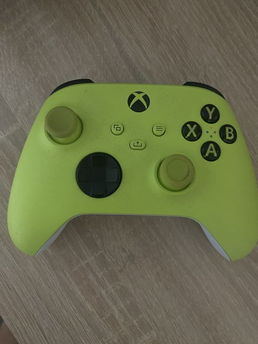 Джойстик Xbox Series X – Отлично състояние