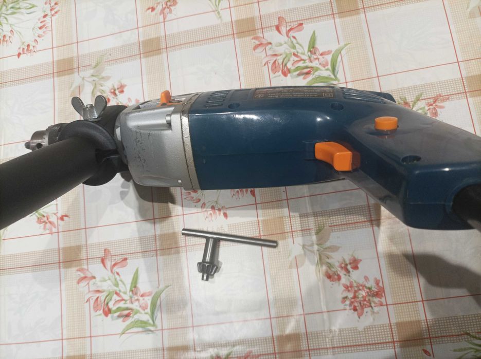 AEG SB2-400  двускоростна ударна бормашина.