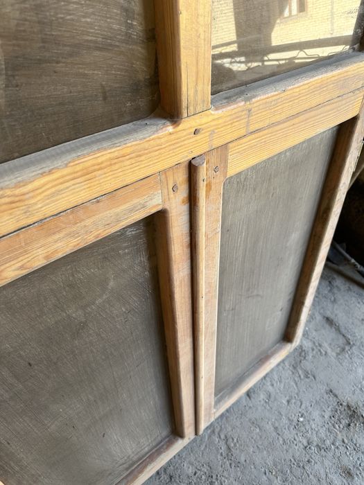 Yogʻochda mustahkam derezalar