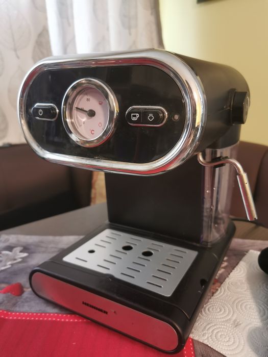 Кафемашина HEINNER Espresso maker HEM-1100BK