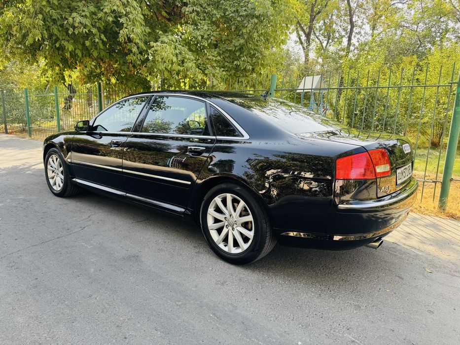 AUDI  A8L  D3 quatro